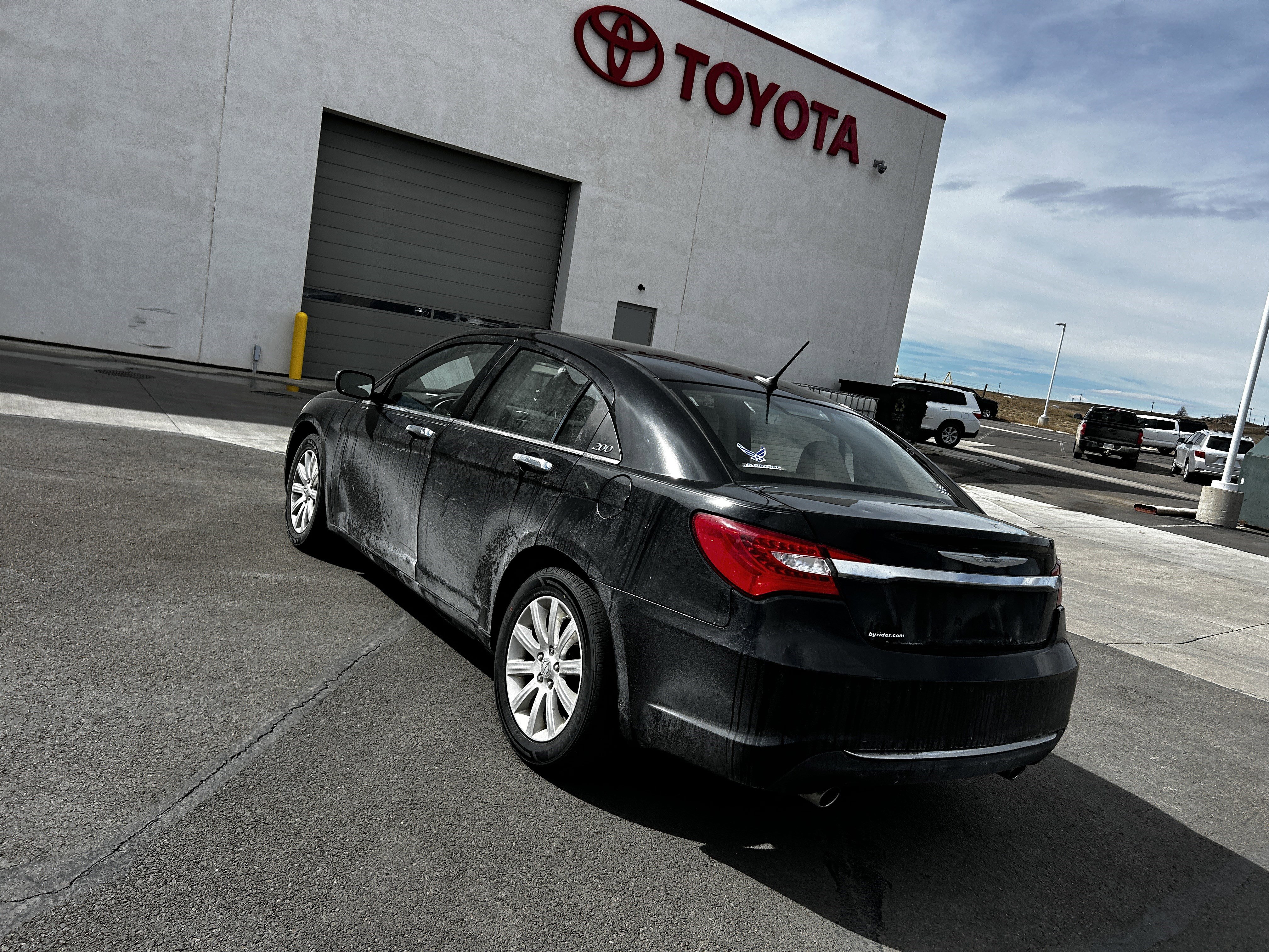 Used 2014 Chrysler 200 Limited w/ Sun/Sound Group image 3