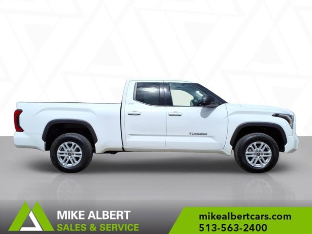 Used 2022 Toyota Tundra SR5 w/ SR5 Premium Package image 8