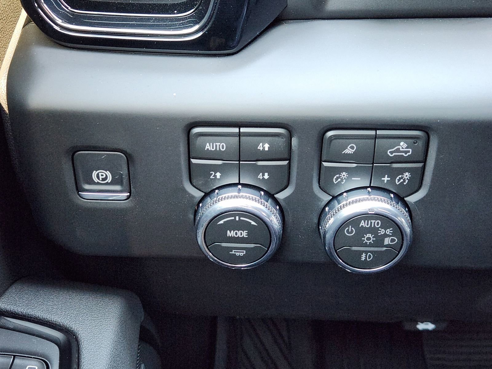 New 2026 GMC Sierra 1500 AT4 w/ AT4 Premium Package image 24