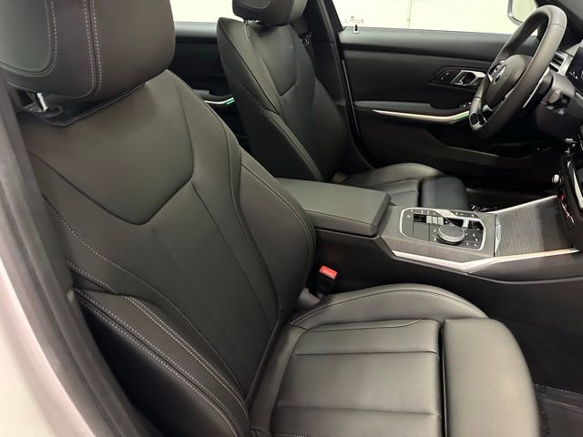 Used 2025 BMW 330i xDrive Sedan w/ Premium Package image 42