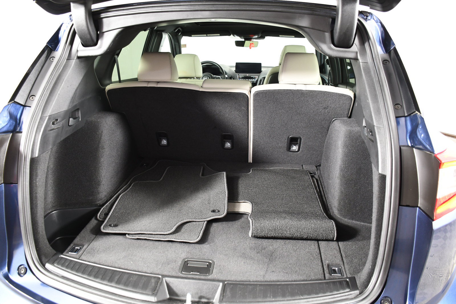 Used 2025 Acura RDX SH-AWD image 48