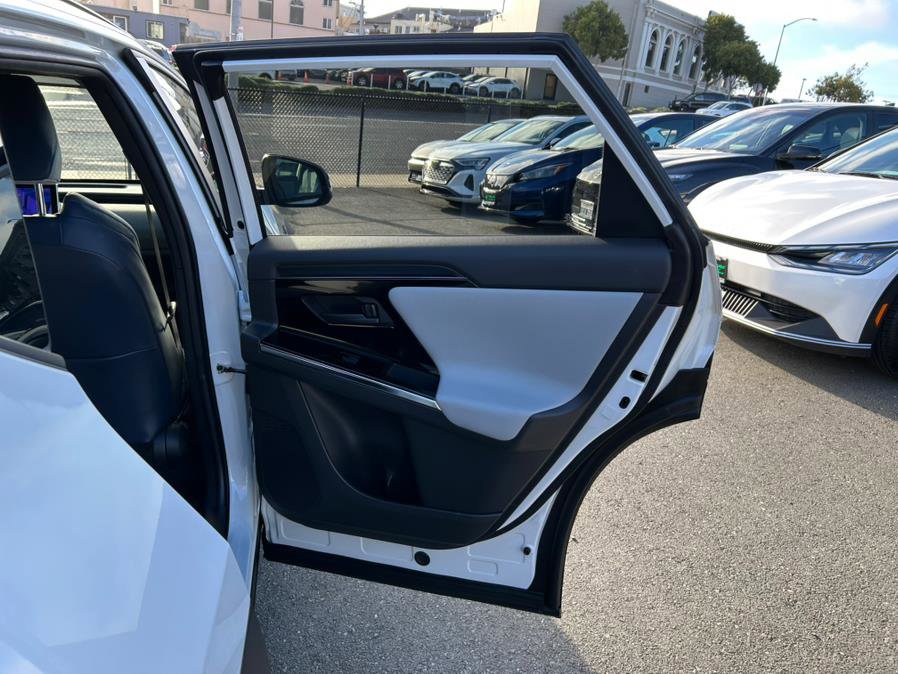 Used 2023 Subaru Solterra AWD image 38