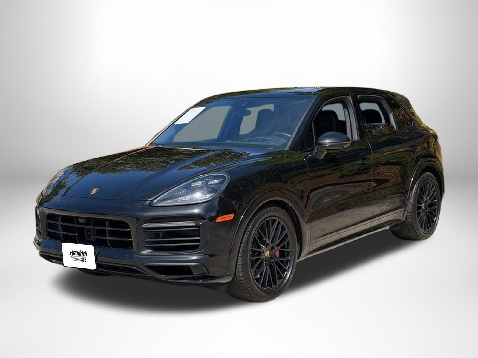 Used 2023 Porsche Cayenne GTS w/ Assistance Package AWD/4WD image 8
