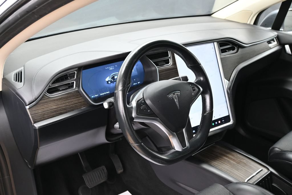 Used 2016 Tesla Model X 75D AWD/4WD image 17