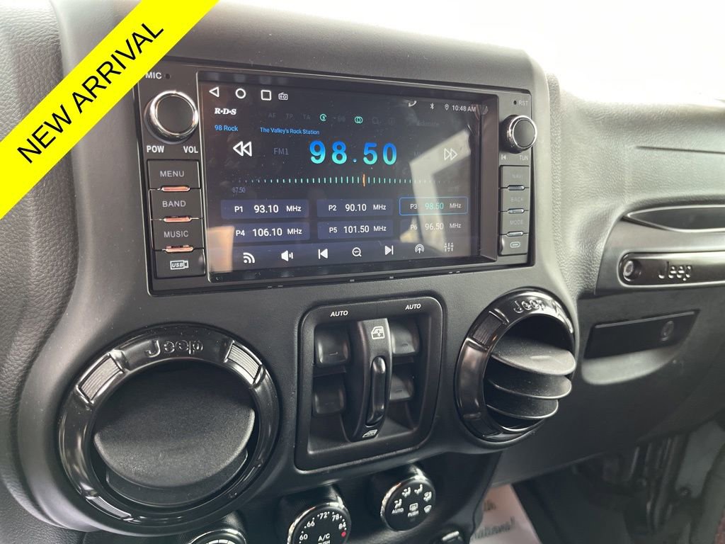Used 2017 Jeep Wrangler Unlimited Rubicon image 27