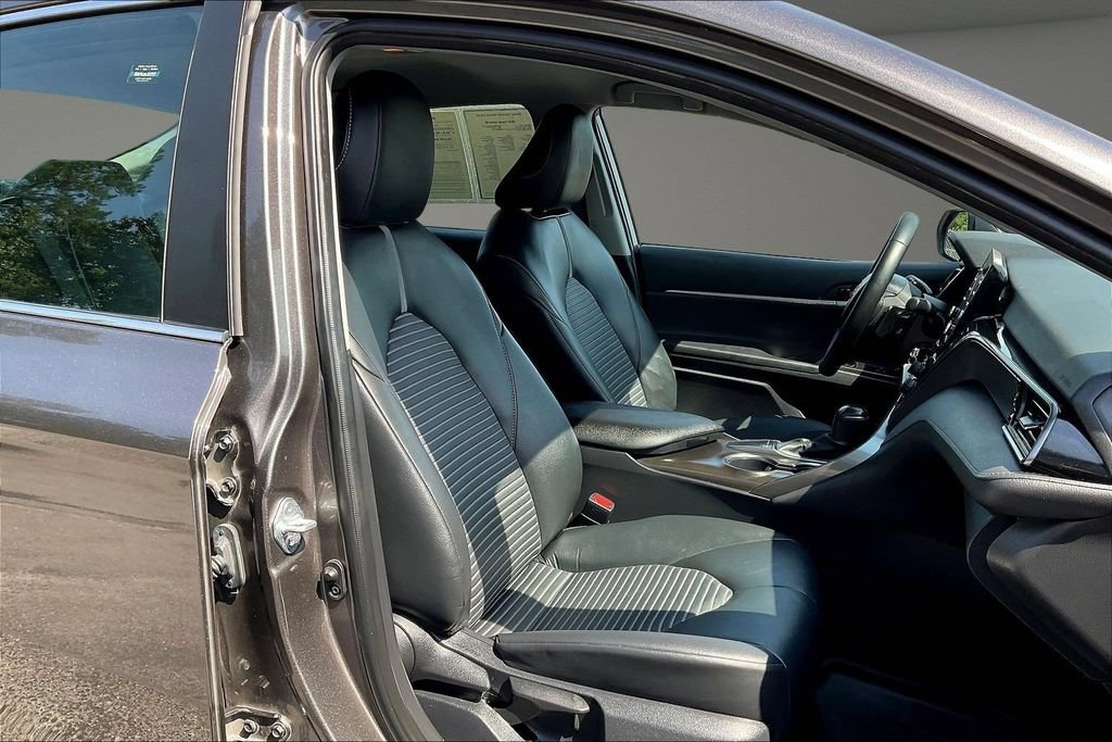 Used 2023 Toyota Camry SE FWD image 33