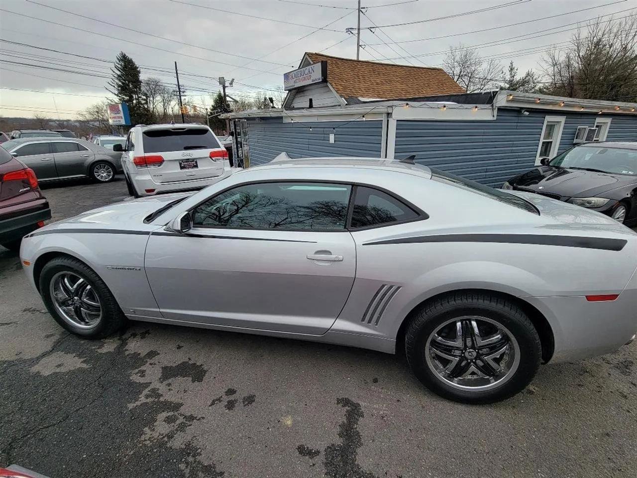 Used 2010 Chevrolet Camaro LT image 3