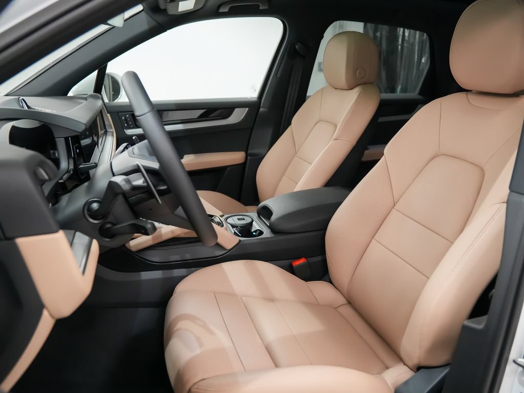 New 2026 Porsche Cayenne AWD/4WD image 5