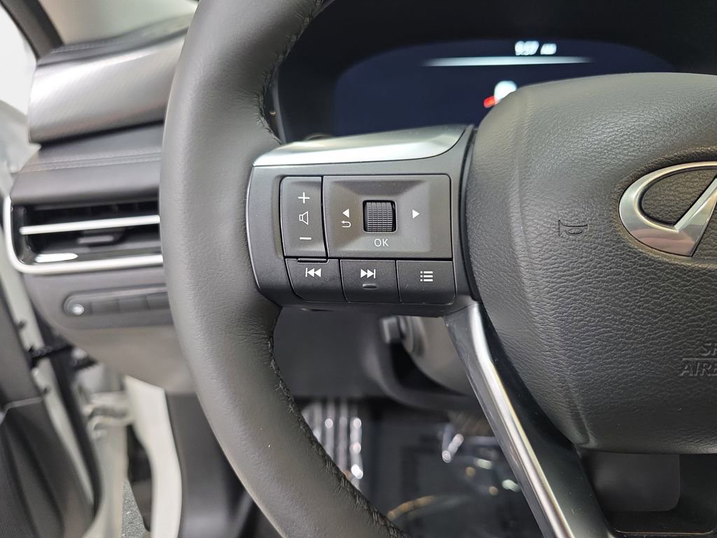 Certified 2023 INFINITI QX60 Luxe AWD/4WD image 14