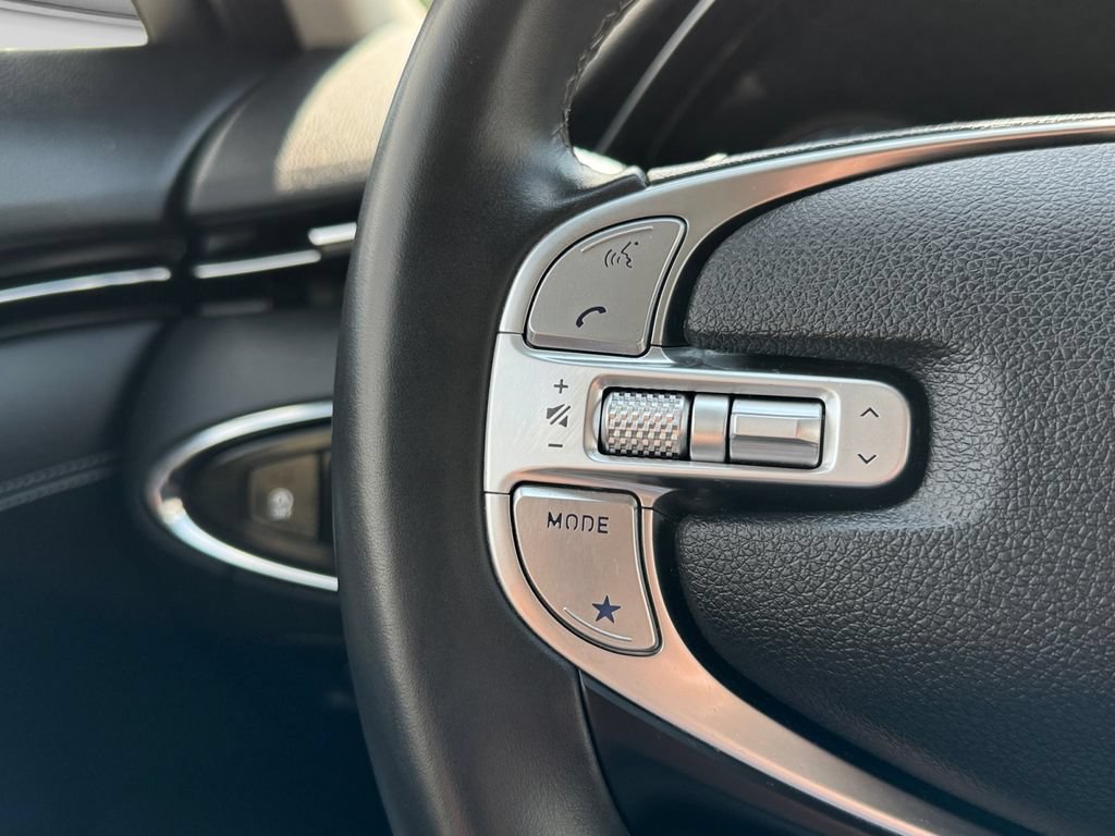 Used 2025 Genesis GV70 2.5T AWD/4WD image 31