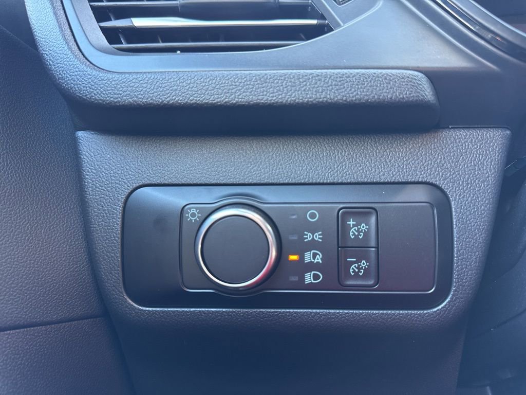 Used 2025 Ford Escape ST-Line image 9