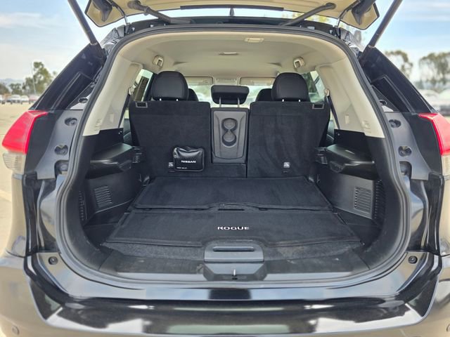 Used 2019 Nissan Rogue SV image 12