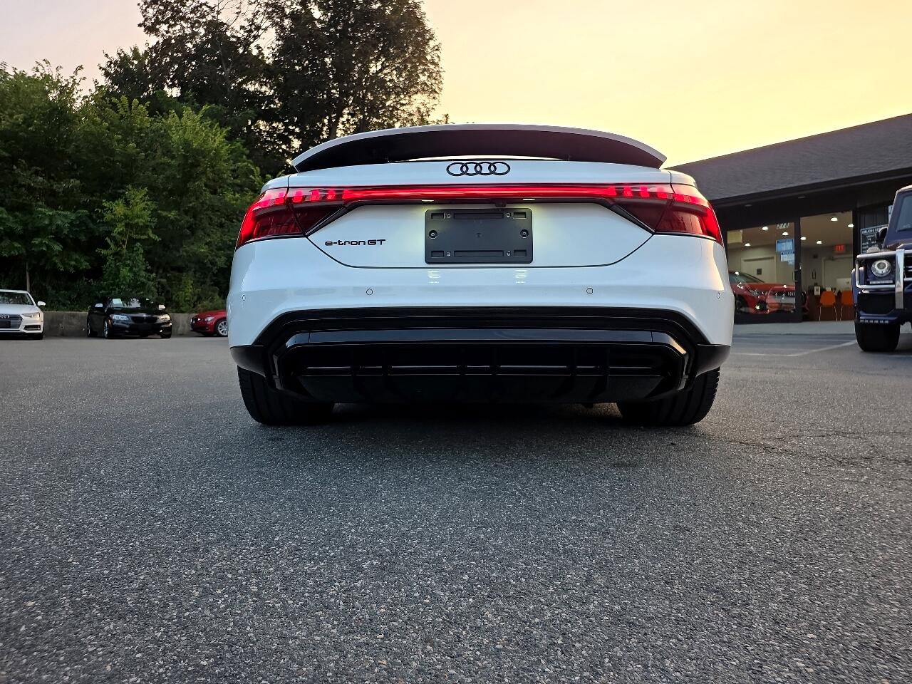 Used 2022 Audi e-tron GT Premium Plus w/ Performance Package image 11