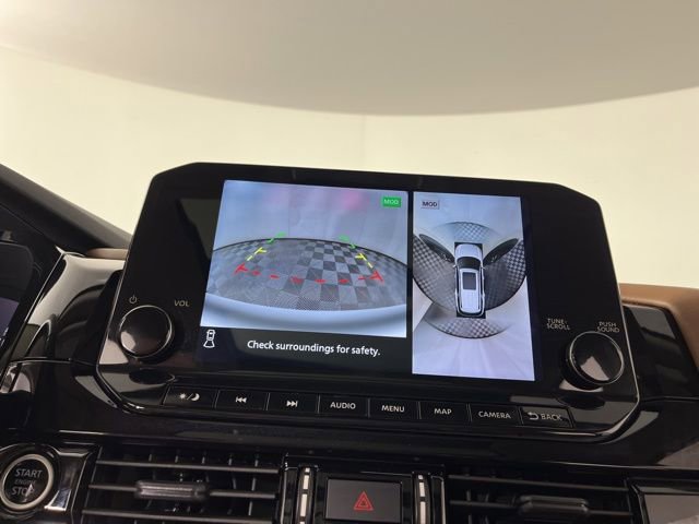 Used 2023 Nissan Pathfinder Platinum w/ Cargo Package image 26