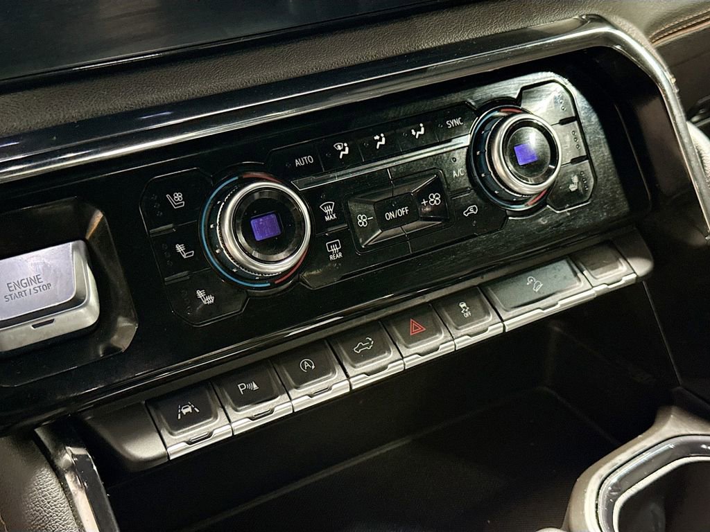 Used 2023 GMC Sierra 1500 AT4 image 16