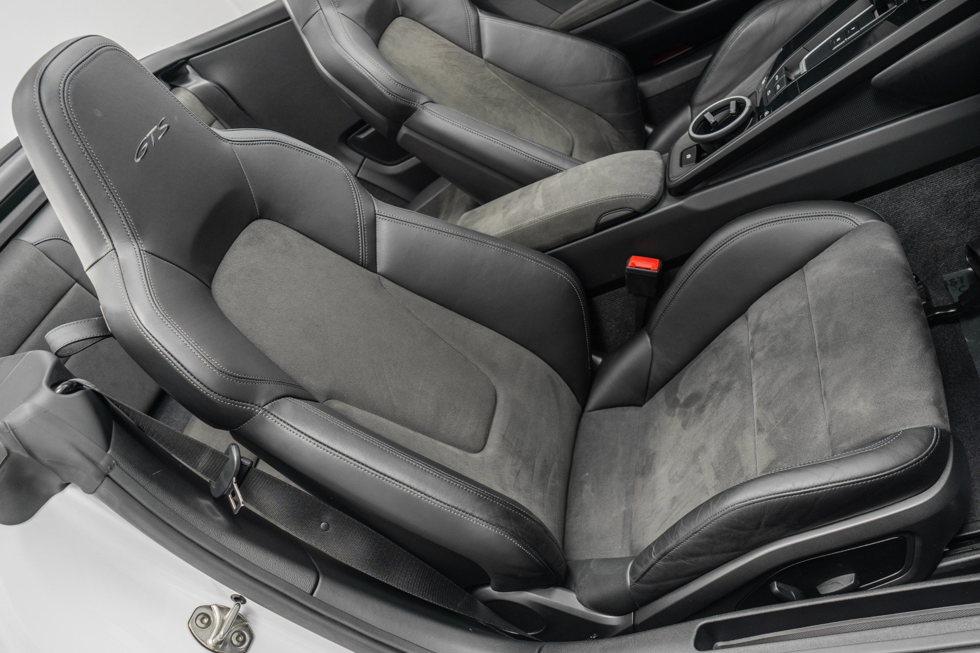 Used 2023 Porsche 911 Carrera GTS RWD image 25