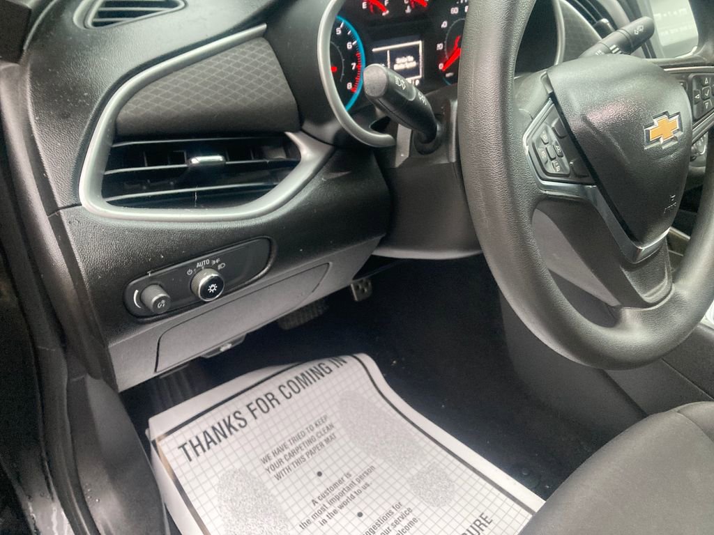 Used 2017 Chevrolet Malibu LS image 17