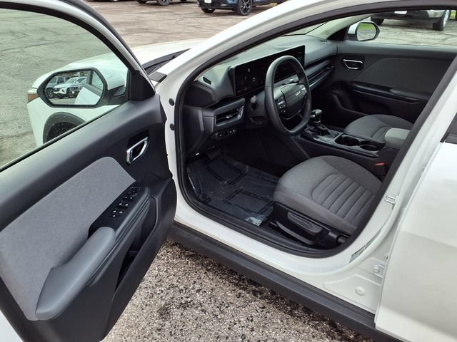 Used 2025 Kia K4 GT-Line Turbo FWD image 46