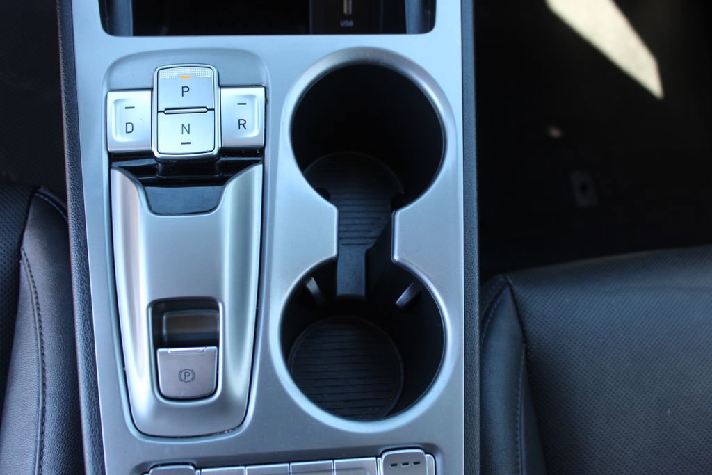 Used 2023 Hyundai Kona Limited image 21