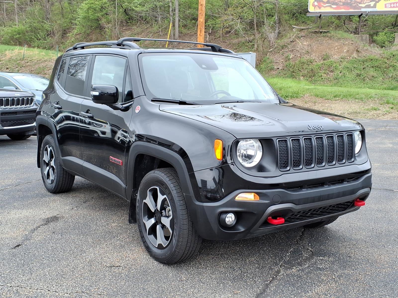 Certified 2022 Jeep Renegade Trailhawk w/ Sun/Sound Group AWD/4WD image 6
