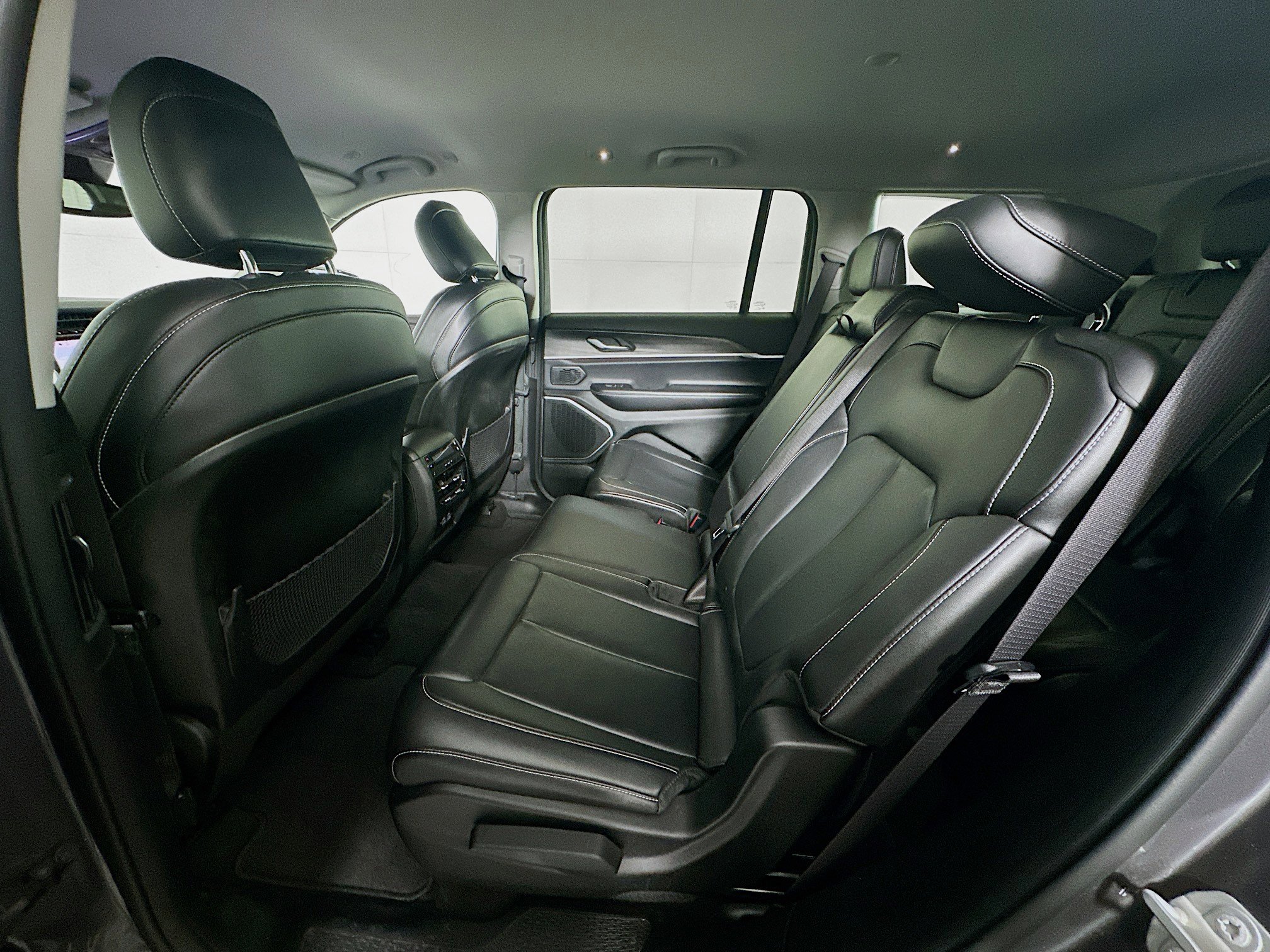 Used 2021 Jeep Grand Cherokee L Limited image 28