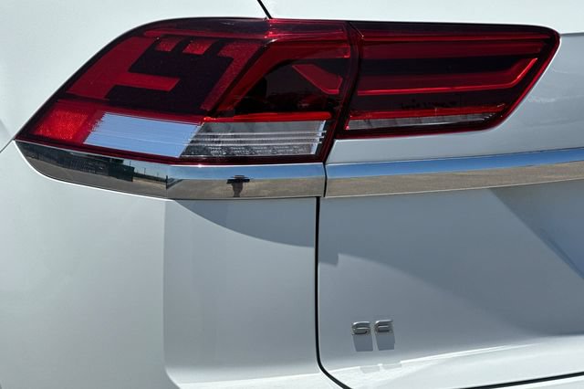 Used 2023 Volkswagen Atlas Cross Sport SE AWD/4WD image 31