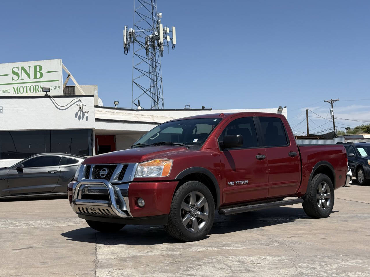 Used 2015 Nissan Titan SV w/ SV Value Truck Package RWD image 1