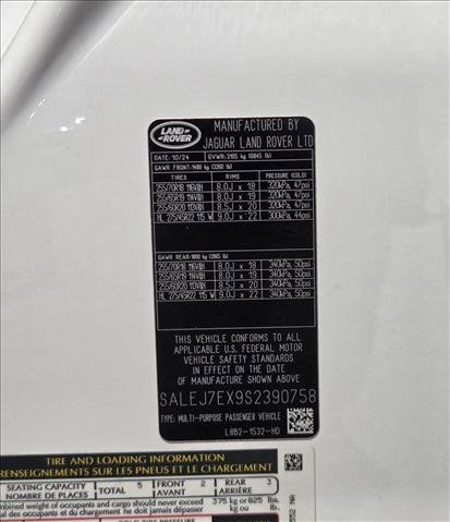 Used 2025 Land Rover Defender 110 S AWD/4WD image 25