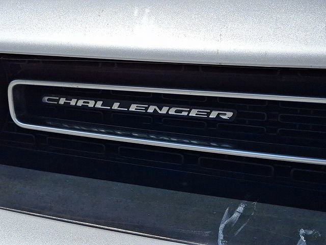 Used 2020 Dodge Challenger SXT w/ Driver Convenience Group AWD/4WD image 30