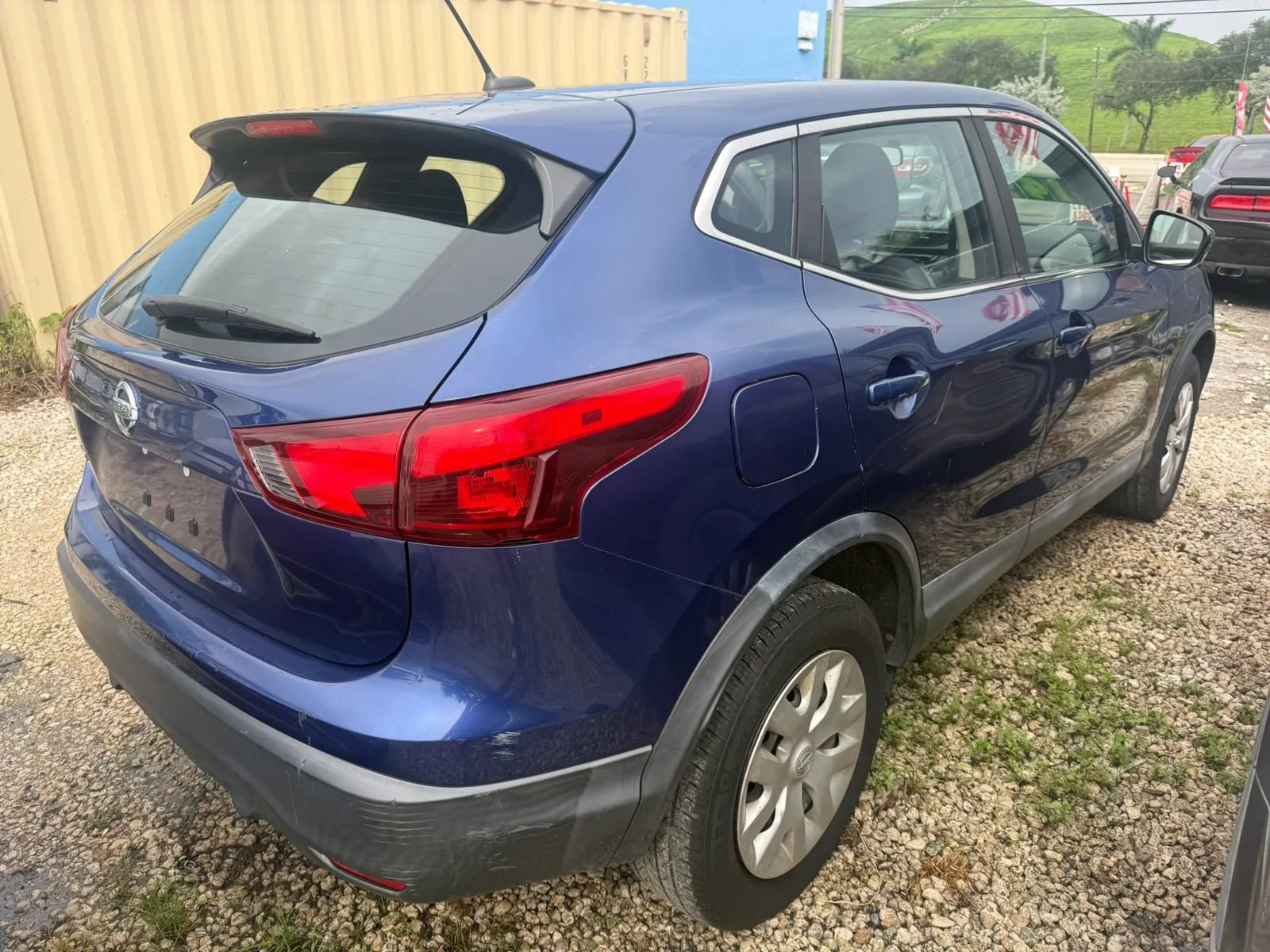 Used 2018 Nissan Rogue Sport S FWD image 4