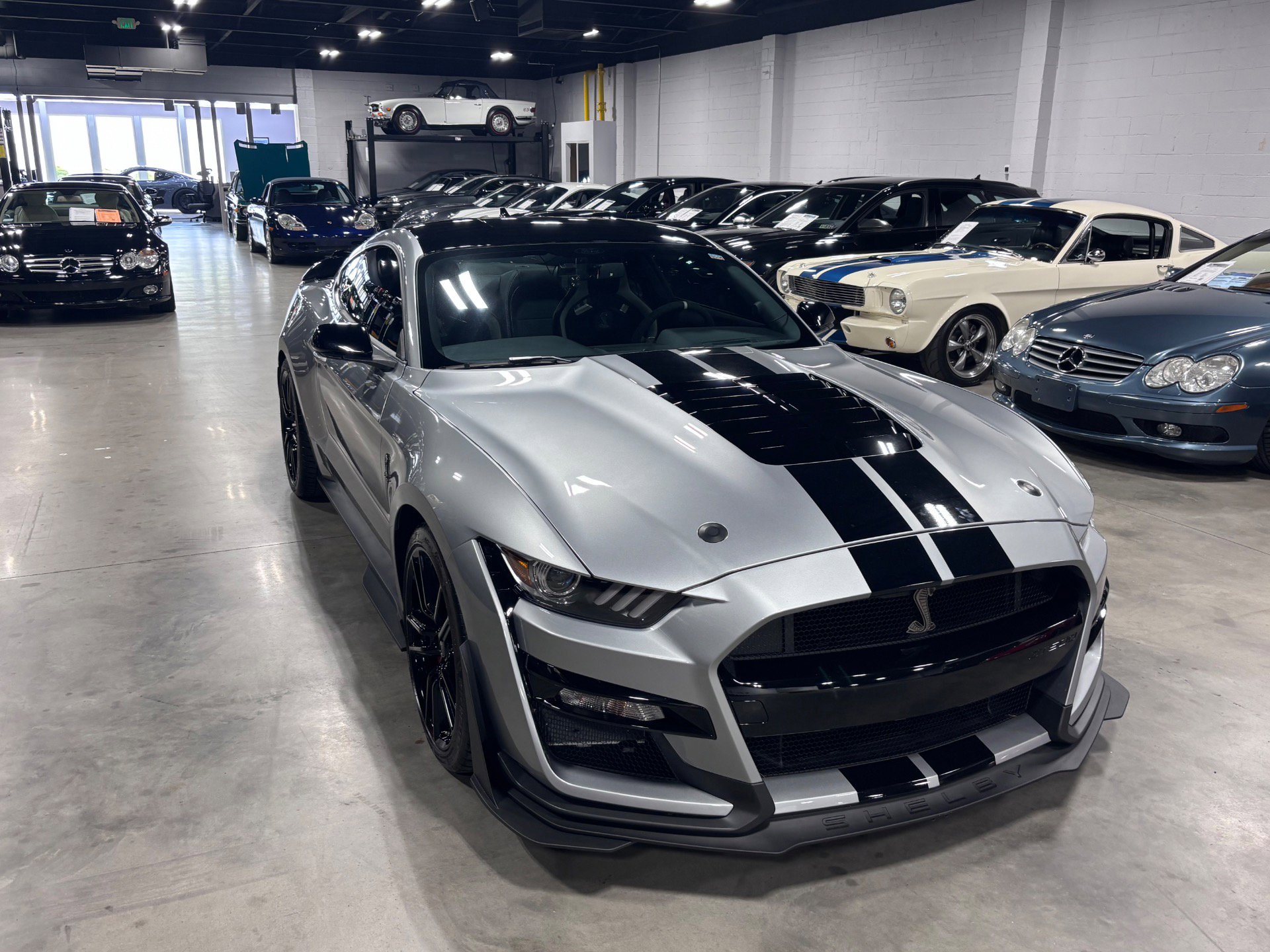 Used 2022 Ford Mustang Shelby GT500 w/ Technology Package image 24