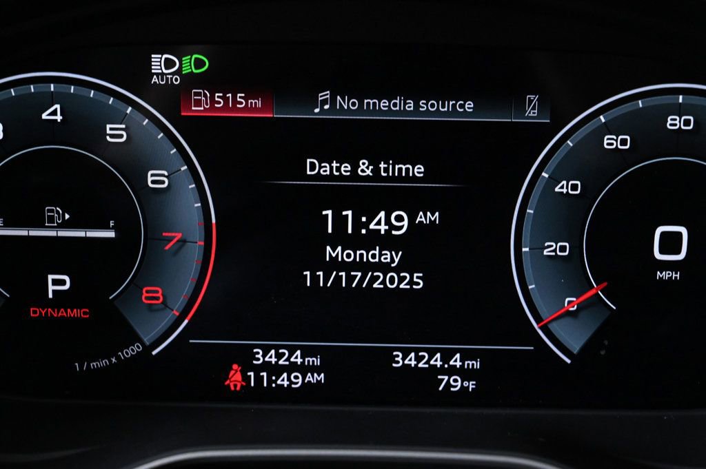 Certified 2025 Audi Q5 2.0T Premium w/ Convenience Plus Package image 11