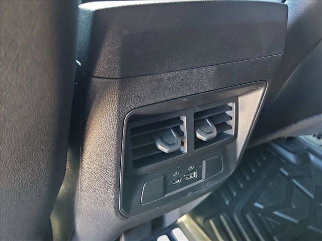 Used 2026 GMC Canyon AT4 w/ Technology Plus Package AWD/4WD image 18