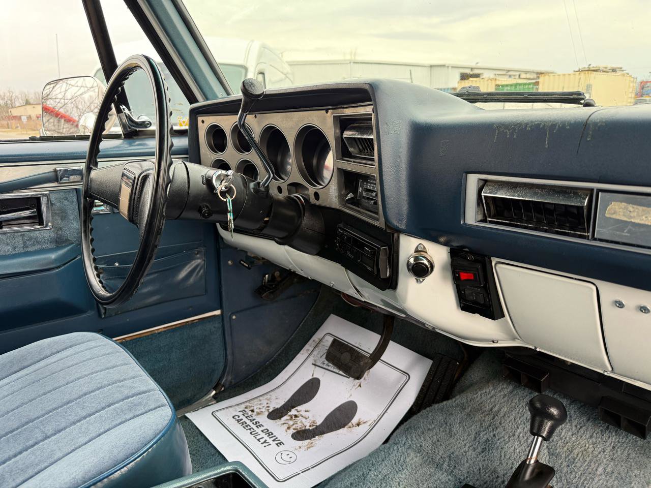 Used 1987 GMC Suburban 4WD image 32