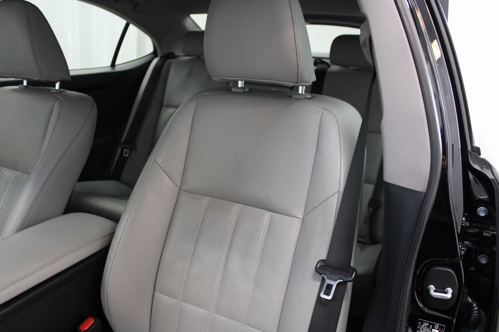 Used 2018 Lexus ES 300h image 18