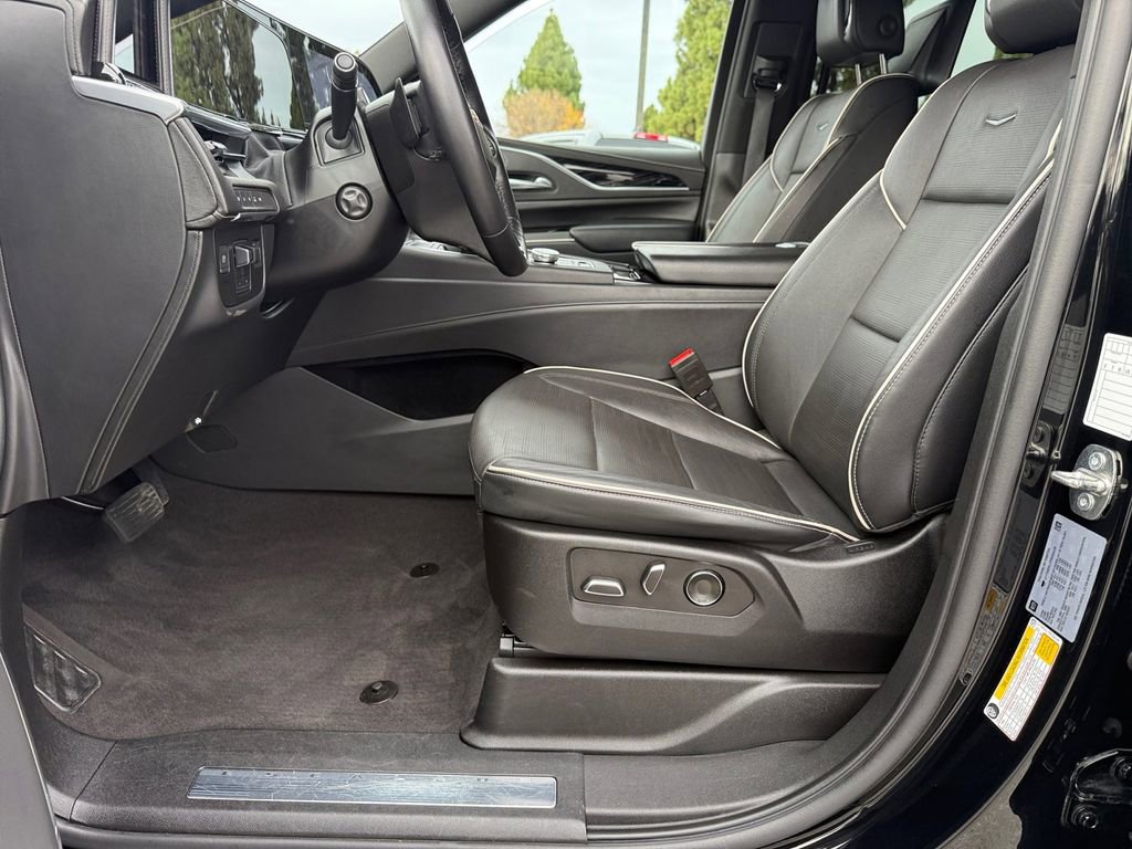 Used 2023 Cadillac Escalade Sport image 13