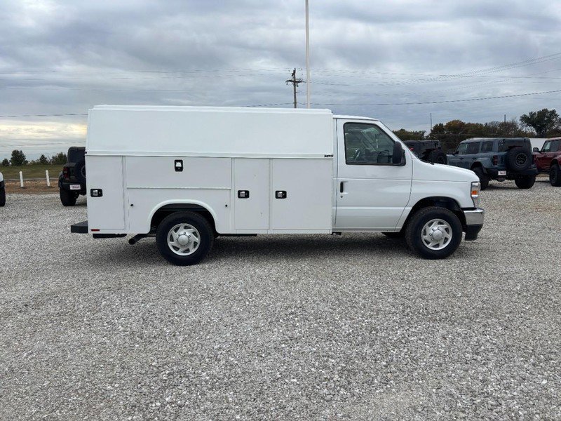 New 2026 Ford E-350 and Econoline 350 Super Duty w/ Power Equipment Group image 2