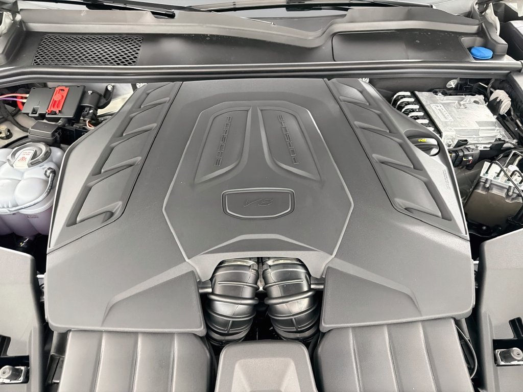New 2026 Porsche Cayenne S AWD/4WD image 32