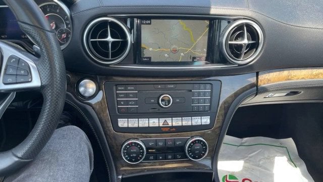 Used 2017 Mercedes-Benz SL 450 image 16