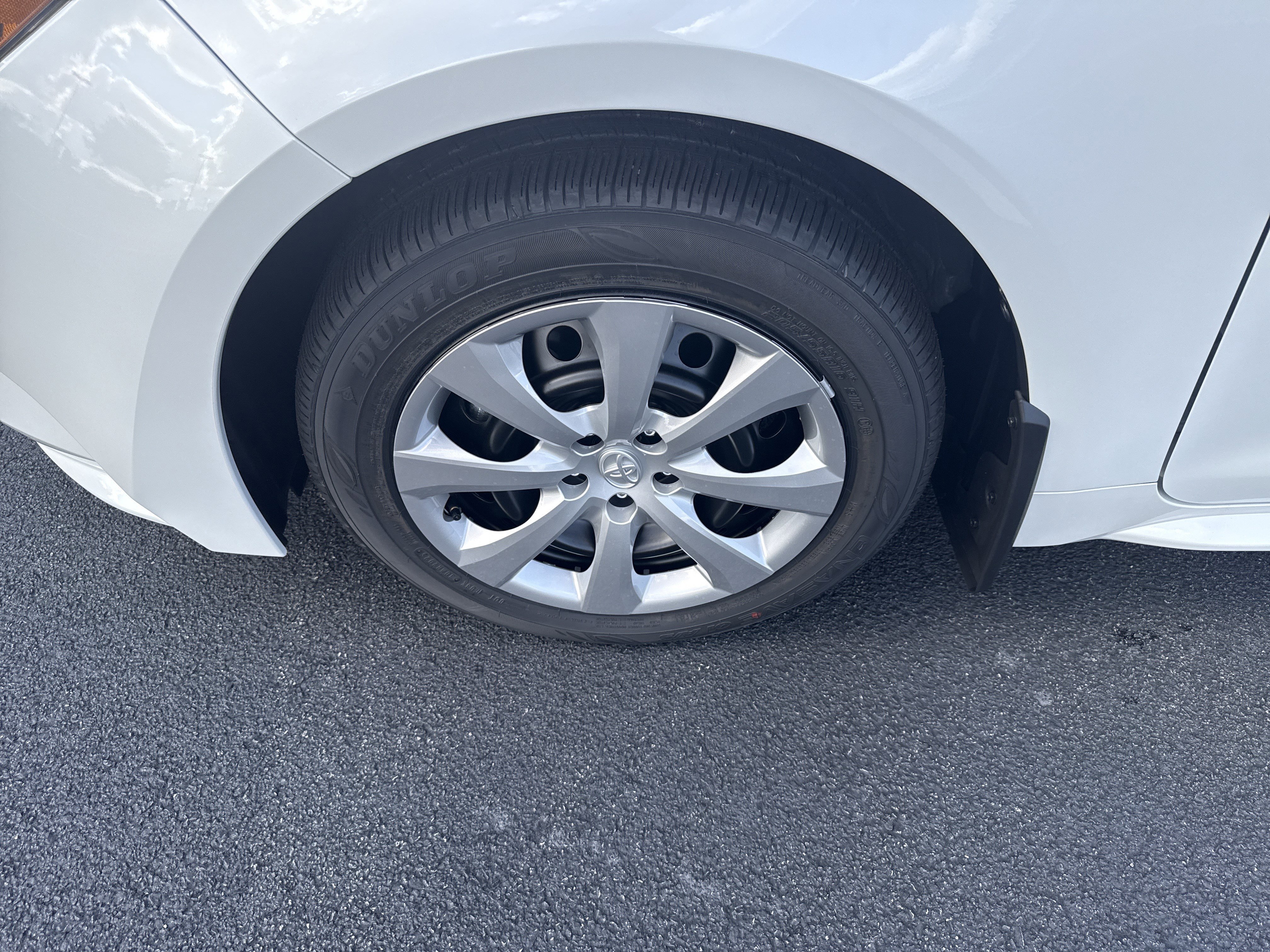 New 2026 Toyota Corolla LE image 9