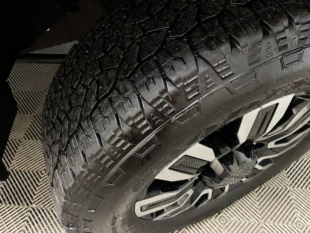 Used 2025 GMC Sierra 2500 Denali Ultimate w/ Max Trailering Package image 59