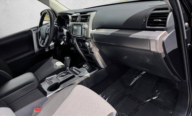 Certified 2018 Toyota 4Runner SR5 AWD/4WD image 20