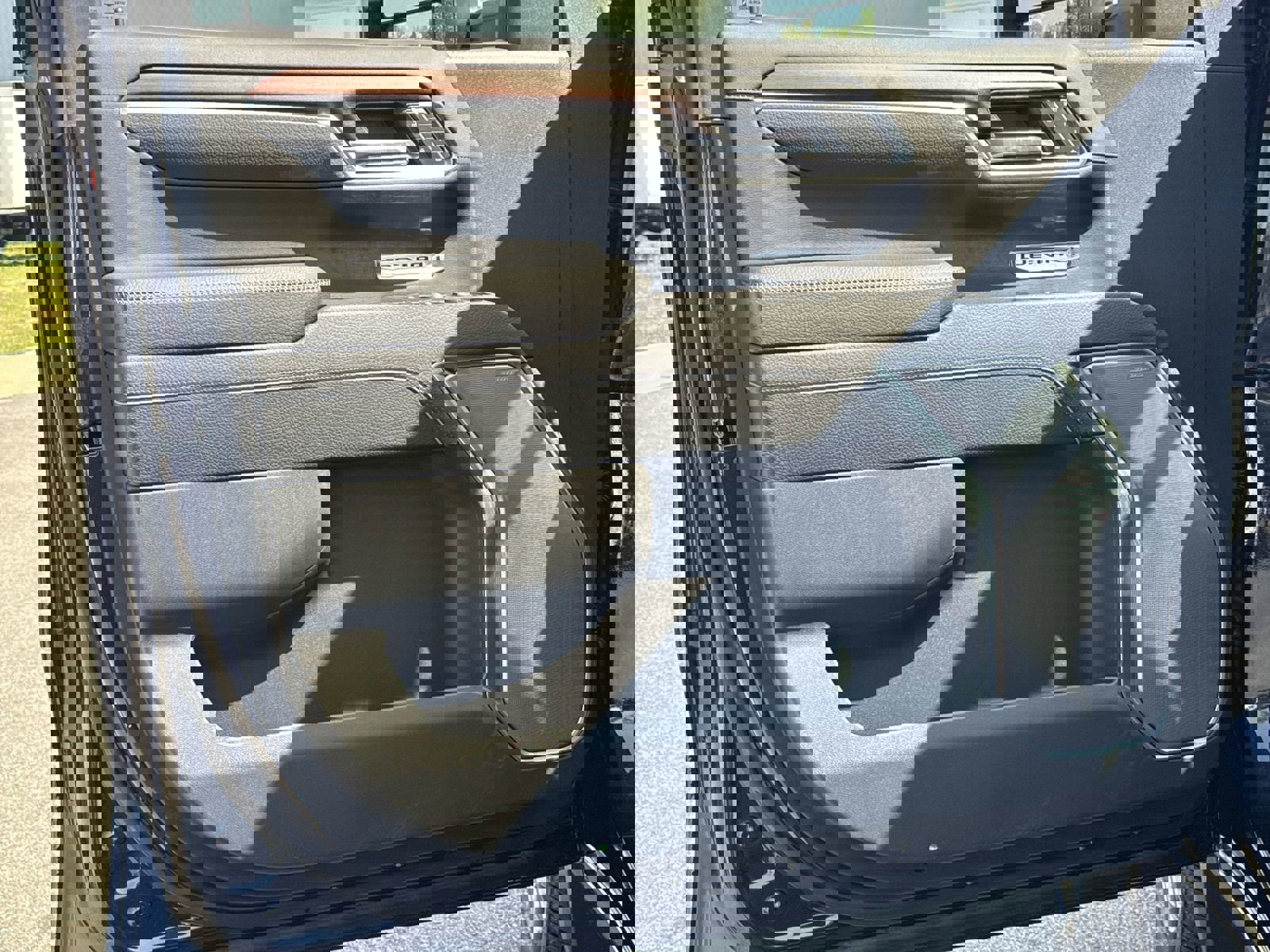 Certified 2025 GMC Sierra 1500 Denali w/ Denali Reserve Package image 14