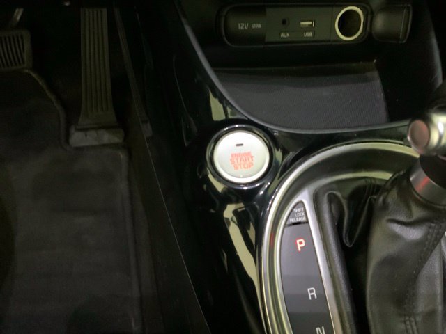 Used 2016 Kia Soul ! w/ Premium Package FWD image 19