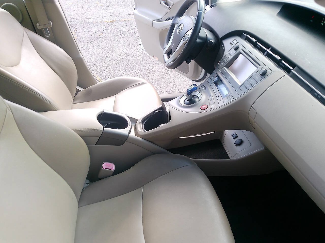 Used 2013 Toyota Prius Five FWD image 21