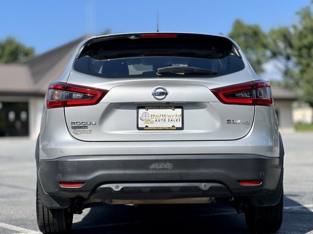 Used 2020 Nissan Rogue Sport SL w/ Premium Package image 8