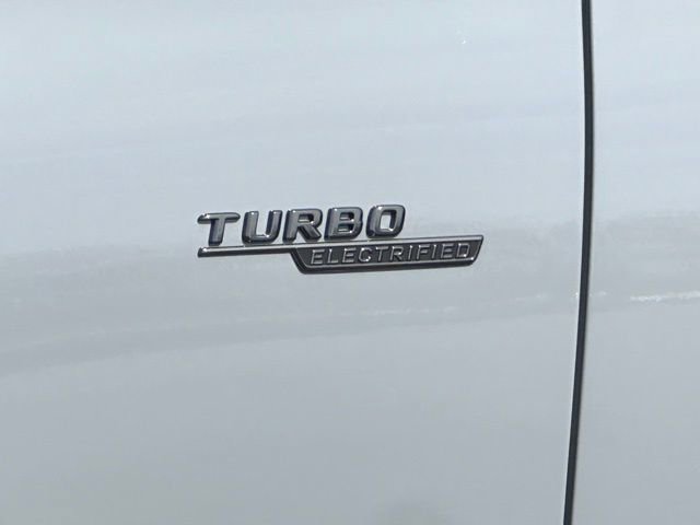 New 2026 Mercedes-Benz GLC 43 AMG 4MATIC Coupe image 8