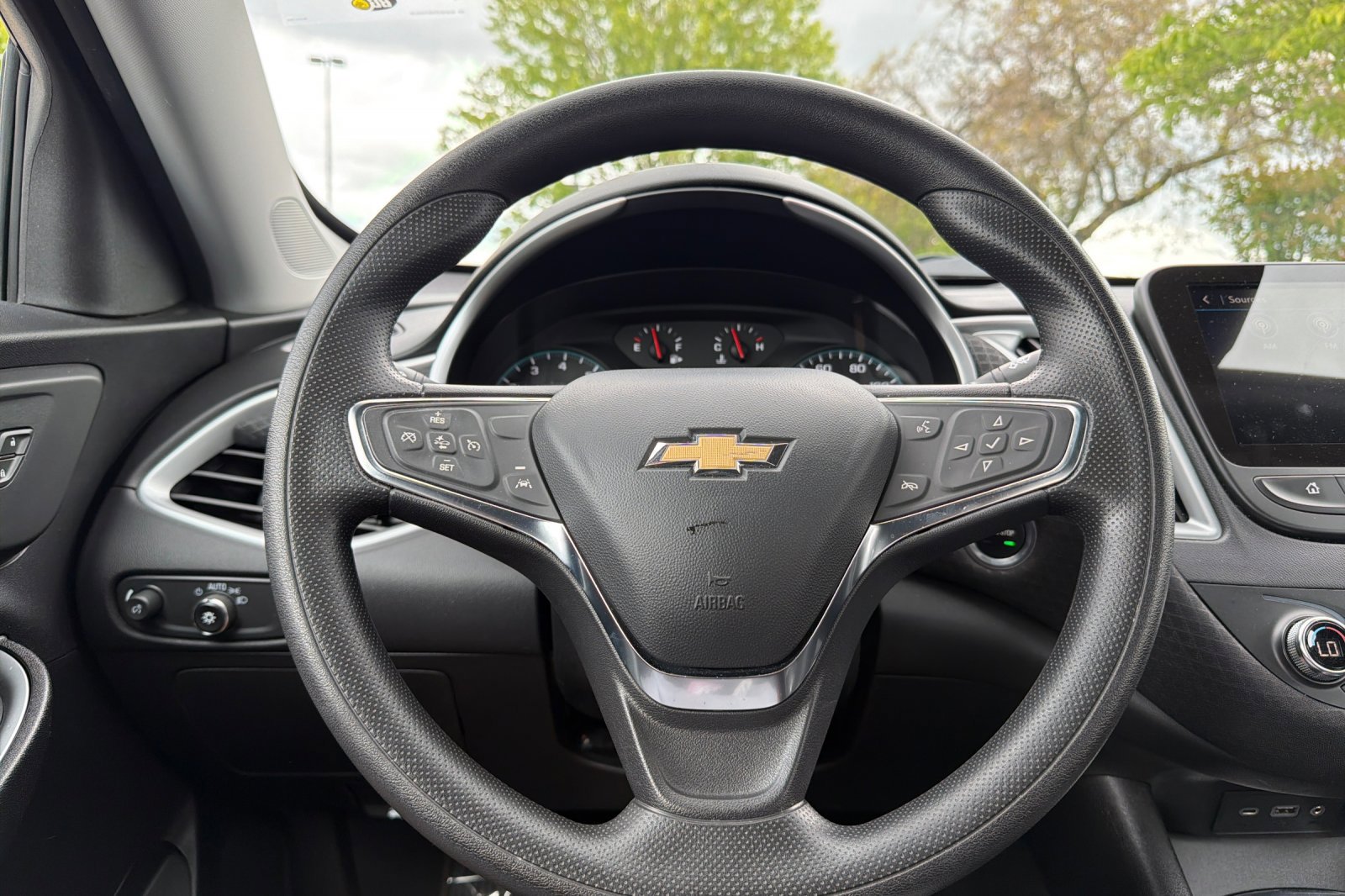 Used 2024 Chevrolet Malibu LT FWD image 22