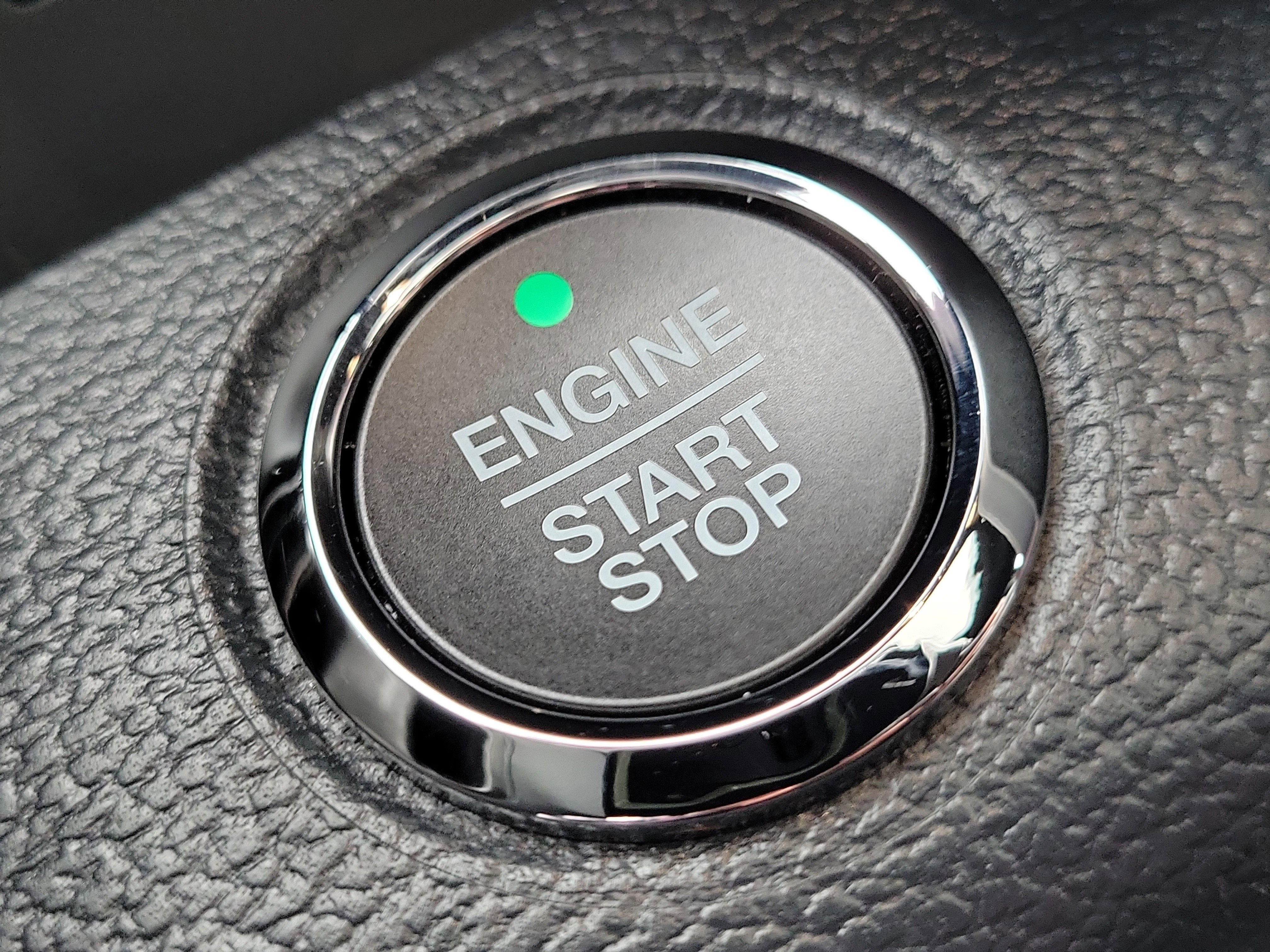 Certified 2022 Ford F250 Platinum w/ FX4 Off-Road Package image 33