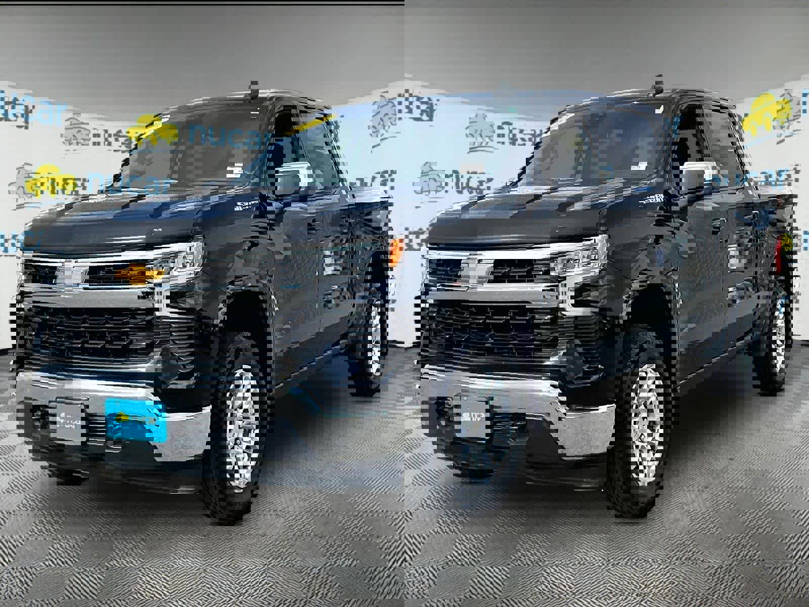 Used 2023 Chevrolet Silverado 1500 LT AWD/4WD image 3